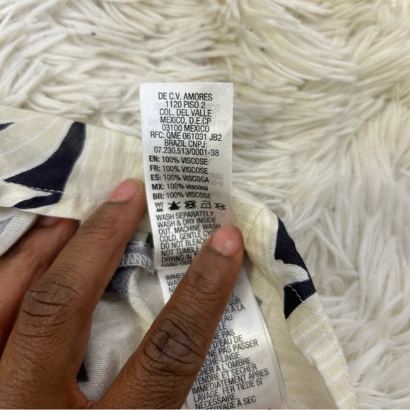 ◾️3/$25 Roxy Button Front Leaf Graphic Skirt - Picture 5 of 8